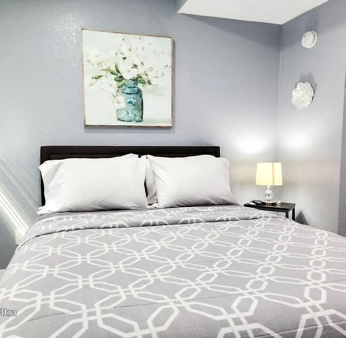 Private Getaway Studio ! Lakeland